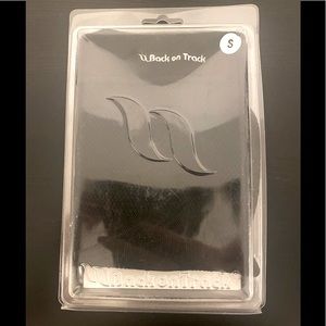 Back on Track Single Knee Sleeve